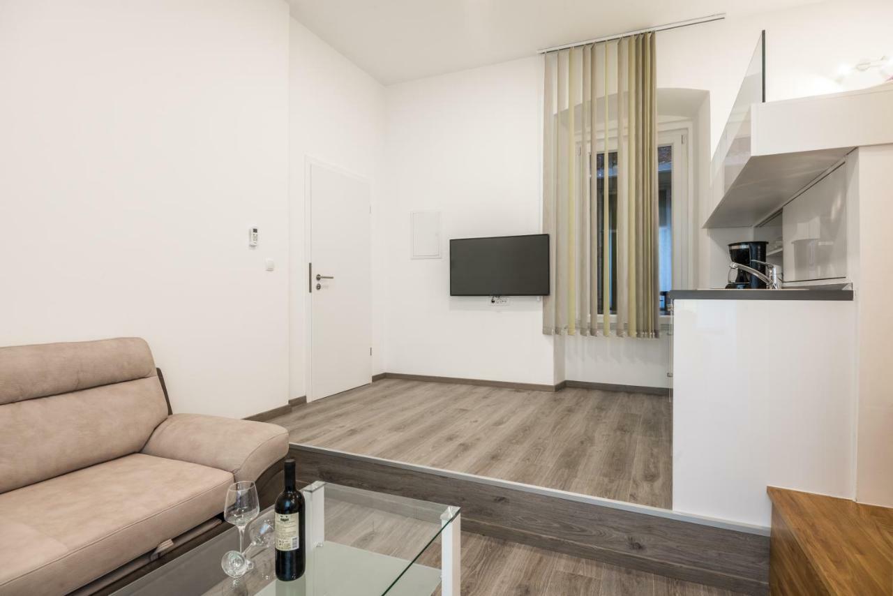 Appartement Downtown Rijeka Extérieur photo