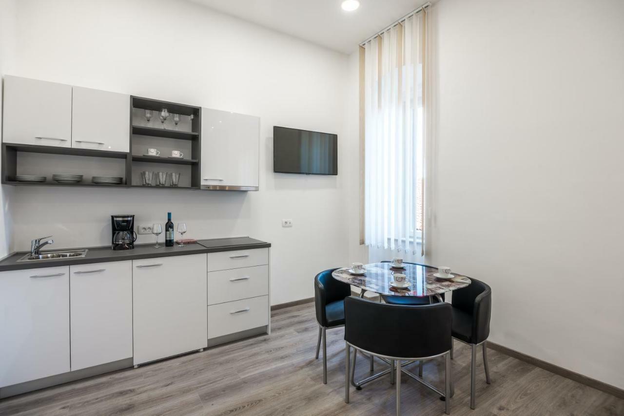Appartement Downtown Rijeka Extérieur photo